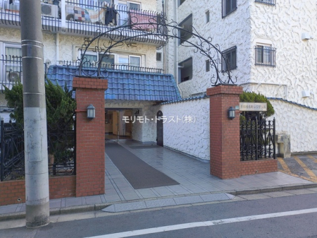 �G���g�����X -