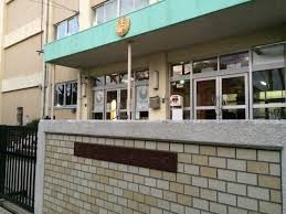 ���ӊ� ���w�Z 500m �����旧�������w�Z(�����旧�������w�Z�܂�500m �k��7���B)