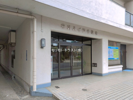 �G���g�����X -
