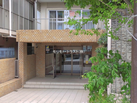�G���g�����X -