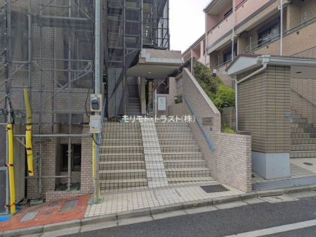 �G���g�����X -