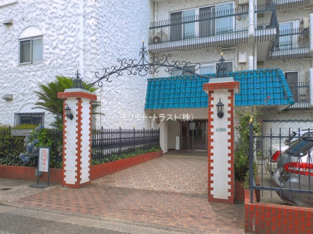 �G���g�����X -