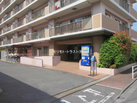 �G���g�����X -