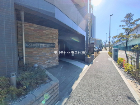 �G���g�����X -