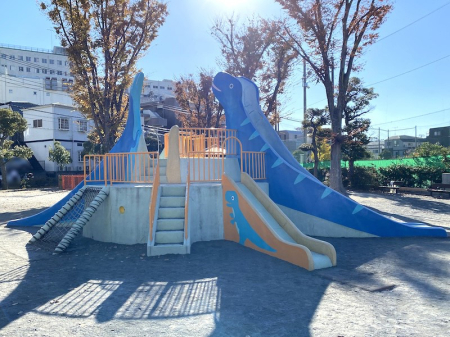���ӊ� ���� 300m ��J���k������(��J���k�������܂�300m �k��4���B)