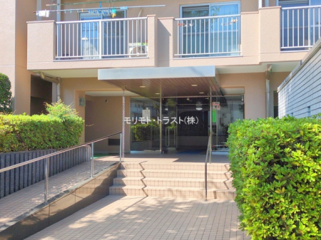�G���g�����X -