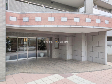 �G���g�����X -