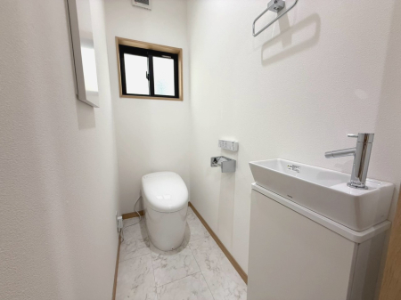 �g�C�� �����y�g�C���z�i2026�N7���j�B�e  ������Ƃ������������ӂ��g�C���B�㎿�ȃf�U�C���ŁA�����g����ԂɐS�n�悳�Ɖ��K�����v���X���܂��B