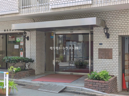 �G���g�����X -