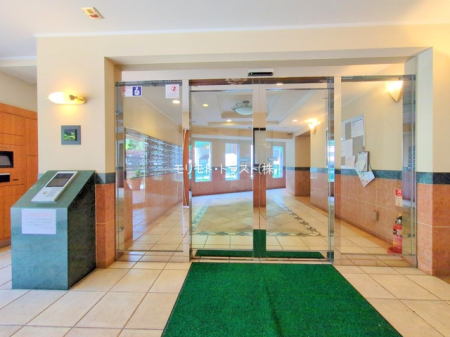 �G���g�����X -
