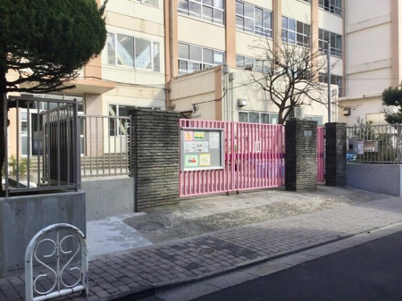 ���ӊ� ���w�Z 183m �����旧�~����񏬊w�Z