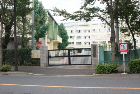 ���ӊ� ���w�Z 573m ����旧�掵���w�Z