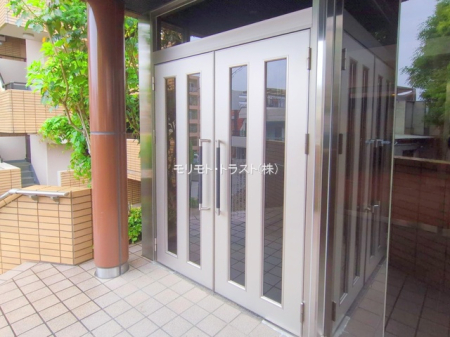 �G���g�����X -