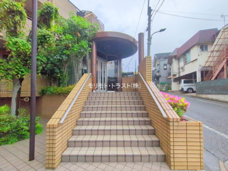 �G���g�����X -