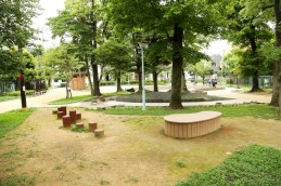 ���ӊ� ���� 900m ����̐X����(����̐X�����܂�300m �k��4���B)