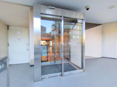 �G���g�����X -
