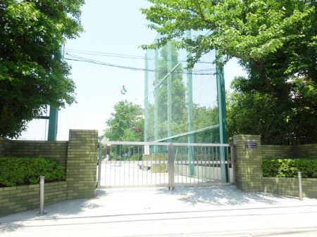 ���ӊ� ���w�Z 700m �����旧���J�쒆�w�Z