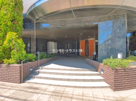 �G���g�����X -