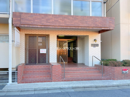 �G���g�����X -