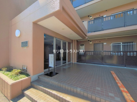 �G���g�����X -
