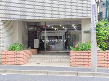 �G���g�����X -