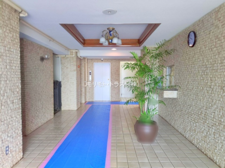 �G���g�����X -