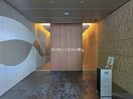 �G���g�����X -