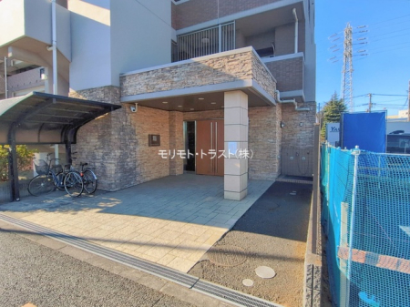�G���g�����X -