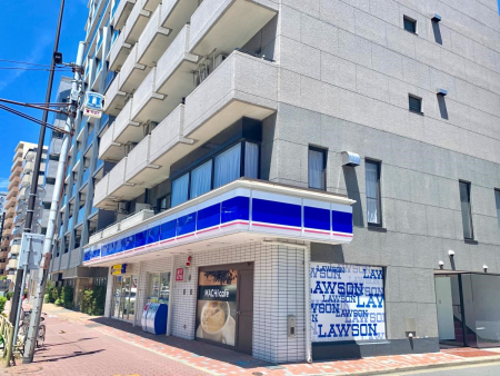 ���ӊ� �R���r�j 176m ���[�\�� �T�ˎ����ړX(���[�\�� �T�ˎ����ړX�܂�176m �k��3���B)