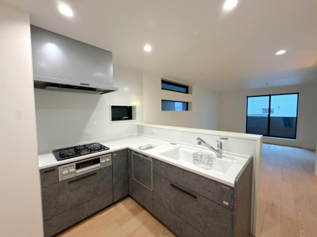 �L�b�`�� �����y�L�b�`���z�i2026�N10���j�B�e  �����������J���[�Ə㎿�Ȏ��������a�����ԁB�g���₷���Ɣ������𗼗������A���_���ȃL�b�`���ł��B