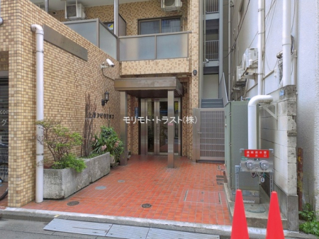 �G���g�����X -