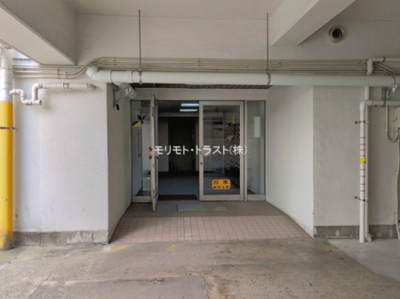 �G���g�����X -
