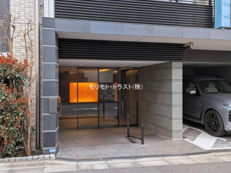 �G���g�����X -